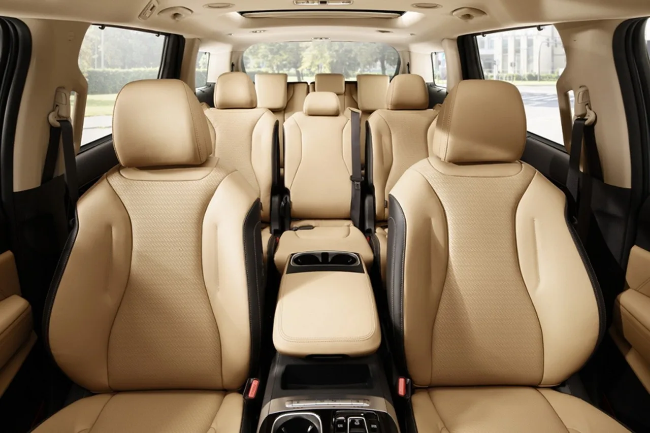DiDu.vn: Professional Ho Chi Minh Car Rental with Driver Services