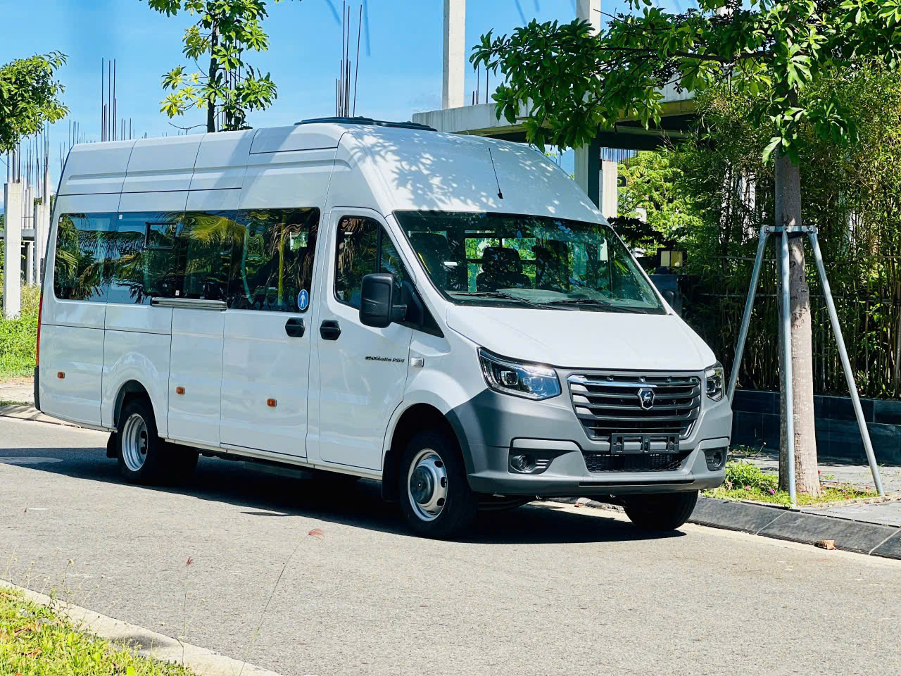 Thuê xe 19 chỗ chạy ngoại tỉnh cùng Thuexehuydat.com – Lựa chọn hoàn hảo nhất